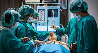 Çocuklar, ebeveynlerini KidZania'ya götürüyor