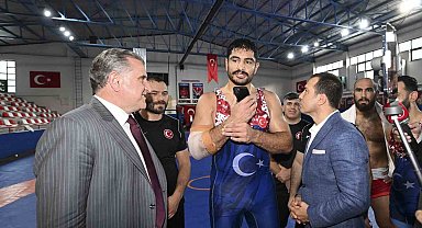 Cumhurbaşkanı Erdoğan, Bakan Bak'ın telefonundan Taha Akgül ile görüştü