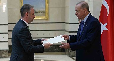 Cumhurbaşkanı Erdoğan, İrlanda Büyükelçisi John Mccullagh'ı kabul etti