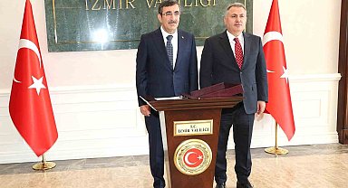 Cumhurbaşkanı Yardımcısı Yılmaz'dan İzmir Valiliği ve AK Parti İl Başkanlığına ziyaret