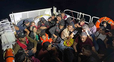 Datça'da 30 düzensiz göçmen yakalandı