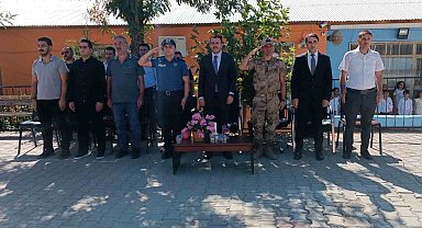 Dicle'de ilköğretim haftası kutlandı