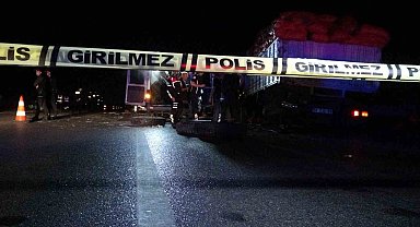 Dinamit yüklü kamyon devrildi
