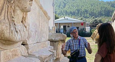Dünyanın en önemli tarihçisi Stratonikeia'yı ziyaret etti