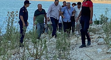 Düşen helikopterdeki kayıp mürettebatın babası olay yerinde