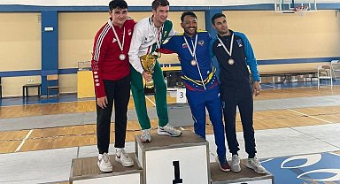 Eskrimci Tolga Aslan, Bulgaristan'da gümüş madalya kazandı