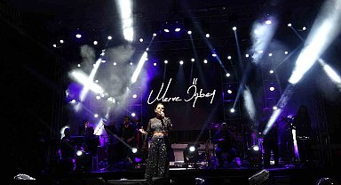Ezine'de Merve Özbey rüzgarı esti