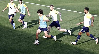 Fenerbahçe, Antalyaspor maçı hazırlıklarını sürdürdü