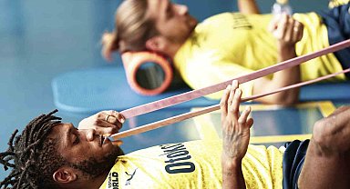 Fenerbahçe, salonda çalıştı