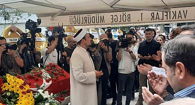 Gazeteci Hıfzı Topuz son yolculuğuna uğurlandı