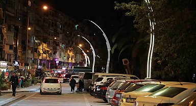 Gemlik'te o sokak ışıl ışıl