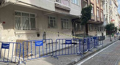 Güngören'de 5 katlı binanın zemini çöktü: 2 yaralı