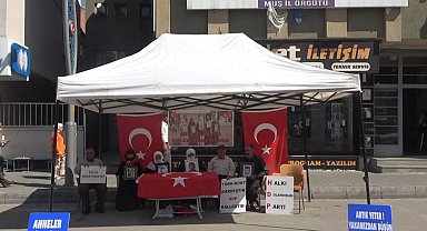 HDP önündeki evlat nöbeti devam ediyor