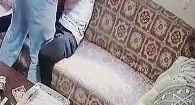 Hırsız çalışana patron dayağı kamerada: Elinden zor kurtuldu