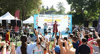 İnegöl'de mevlid kandili çocuklarla kutlandı