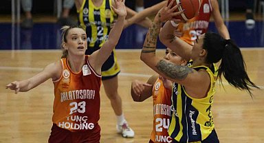 ING Kadınlar Basketbol Süper Ligi: Fenerbahçe: 84 - Galatasaray: 56