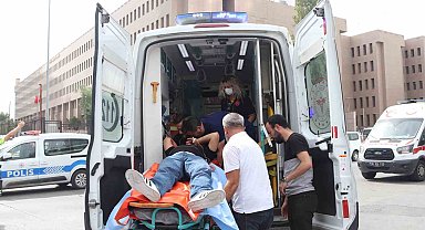İzmir'de adliye önünde silahlı çatışma: 1 ölü, 3 yaralı