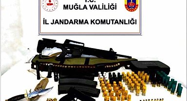 Jandarmadan ruhsatsız silah baskını