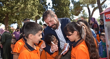 Kitaplar Devletten, Kırtasiyeler Sındırgı Belediyesi’nden