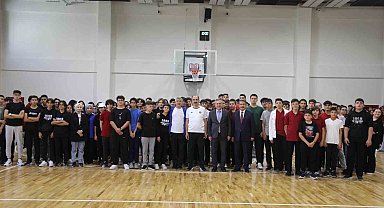 Konya Lisesi konferans ve spor salonu hizmete açıldı