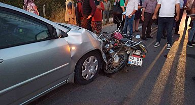 Konya'da otomobil motosikletle çarpıştı: 2 yaralı