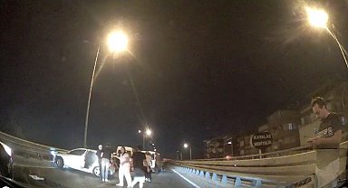 Köprülü kavşakta 3 araçlı zincirleme kaza: 3 yaralı