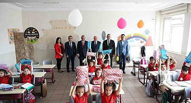 Lapseki'de 3 bin 795 öğrenci ders başı yaptı