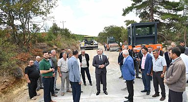 Lapseki'de beton yol yapımı çalışmaları devam ediyor