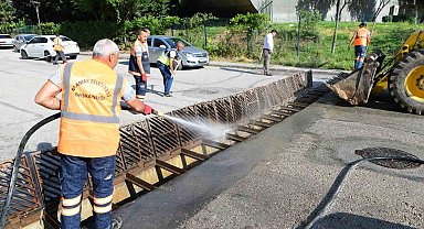 Mamak Belediyesi mazgalları temizliyor
