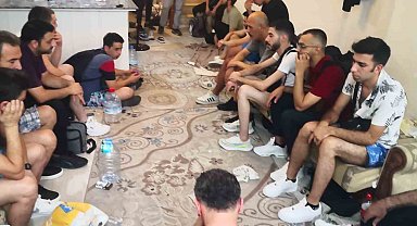 Marmaris'te bir evden 25 düzensiz göçmen çıktı