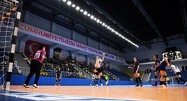 Mavi Kelebekler deplasmanda galip