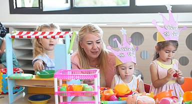 Merkezefendili minik öğrenciler geleceğe hazırlanıyor