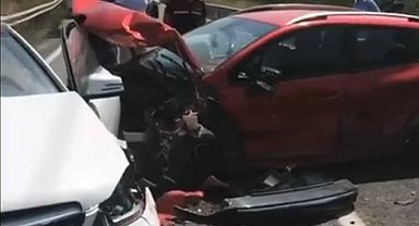 Milas'ta 5 araçlı zincirleme trafik kazası: 12 yaralı