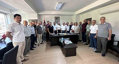 Muğla Muhtarlar Federasyonu Başkanı Akay'a güven oyu