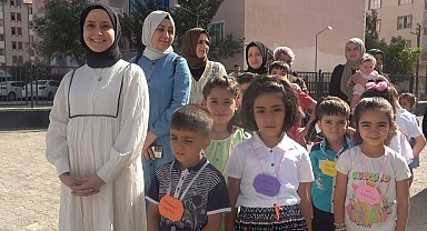 Muş'ta 18 bin öğrenci için ilk ders zili çaldı