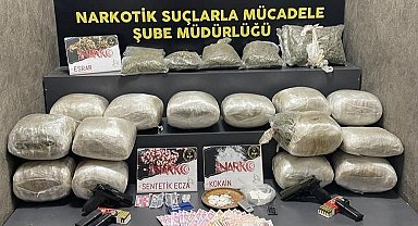 Okullar açıldı, İzmir'de narkotik polisleri operasyonlara hız verdi