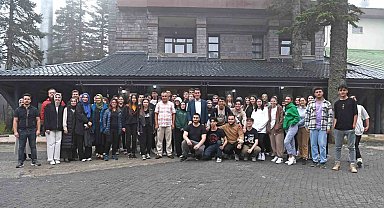 Osmangazi'nin başarılı öğrencileri zirvede motivasyon kampında