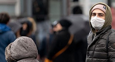 "Maskeli günler geri dönüyor endişelerine kapılmayın"
