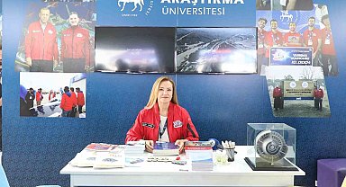 Rektör Hotar TEKNOFEST'te: "Milli hedeflere gençlerimizin enerjisiyle ulaşacağız"