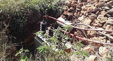 Şanlıurfa'da toprağa gömülü kaçak trafo bulundu