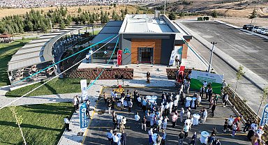 Selçuklu Seyir Kafe ve Koku Bahçesi açıldı