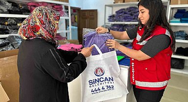 Sincan Belediyesi bin öğrenciye kırtasiye malzemesi dağıttı