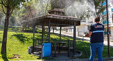 Sincan Belediyesi ilçeyi ilaçlamaya devam ediyor