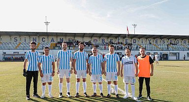 Sincan'da milletvekilleri yeşil sahaya indi
