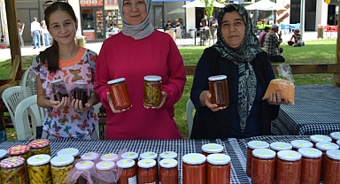Sındırgı Sanat Sokağı Kocahanda Ziyaretçilerini Bekliyor