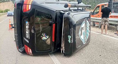 Sümer Ezgü Antalya'da kaza geçirdi