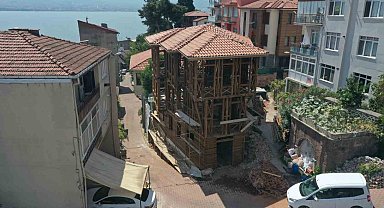 Tarihi konak gün yüzüne çıkıyor