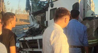 TEM'de zincirleme kaza: 3 tır birbirine girdi, 1 kişi yaralandı