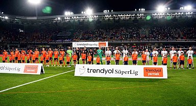 Trendyol Süper Lig: Galatasaray: 0 - RAMS Başakşehir: 0