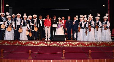 Türk Dünyasından ezgiler dinleyicileri çoşturdu